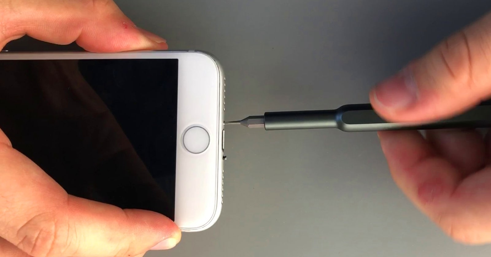 How to Replace iPhone 7 Plus Charging Port